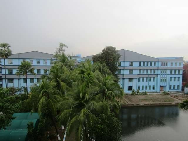 Ramkrishna_Mission_Vivekananda_Centenary_College